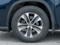Recent Arrival!Leather, Serviced Here at Aurora Toyota, Navigation, Sunroof, Reverse Camera, Locally... (image 3)
