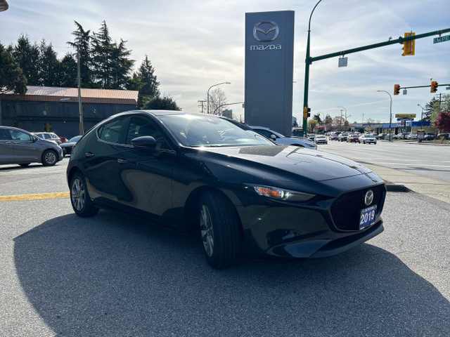 2019 Mazda Mazda3 Sport GS at AWD in Cars & Trucks in Burnaby/New Westminster - Image 3