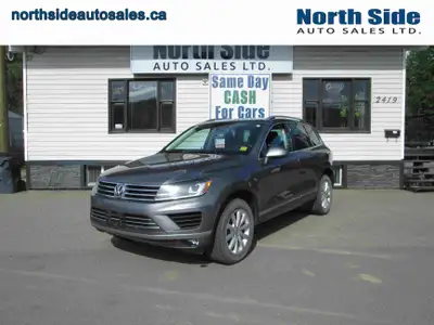 2015 Volkswagen Touareg 4WD with only 135,712km! Equipped with remote keyless entry, power windows,...