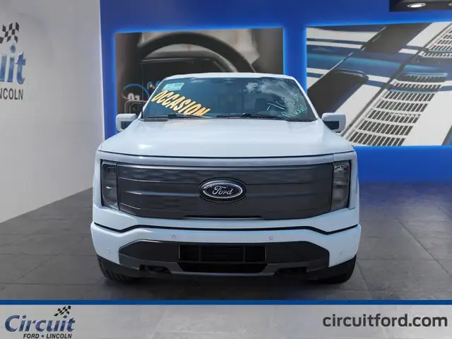 2023 Ford F-150 Lightning LARIAT grosse batterie à vendre in Cars & Trucks in City of Montréal - Image 3