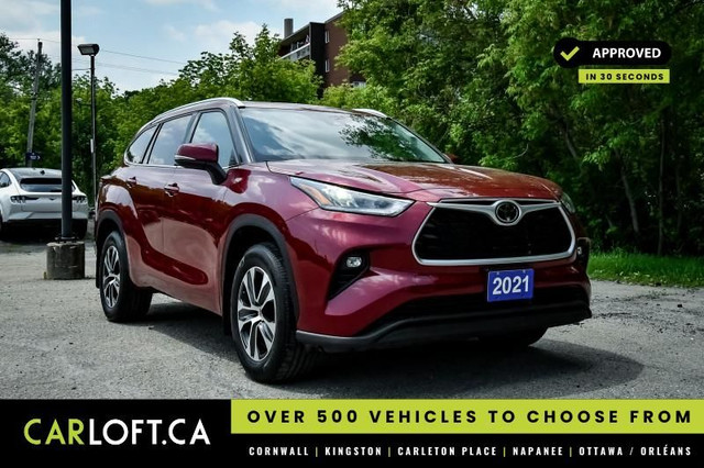2021 Toyota Highlander XLE • SUNROOF • POWER LIFTGATE • HEATED S in Cars & Trucks in Kingston