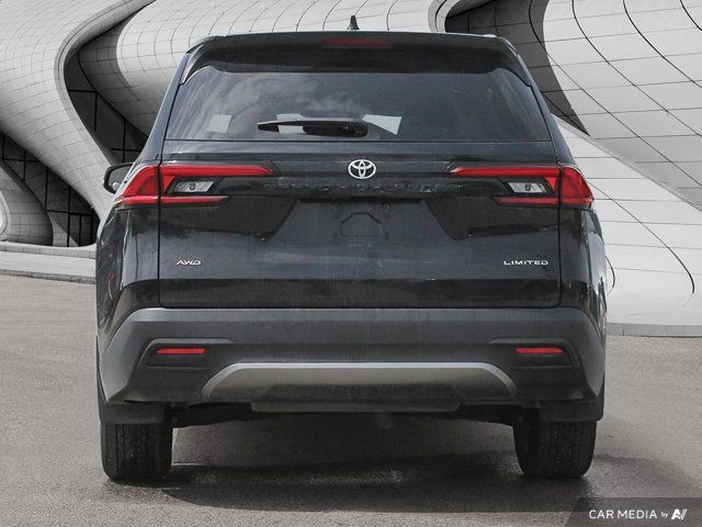 2024 Toyota Grand Highlander Limited in Cars & Trucks in London - Image 4