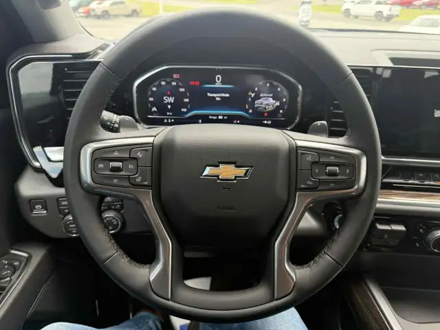 2025 Chevrolet Silverado 1500 LT in Cars & Trucks in Edmundston - Image 10