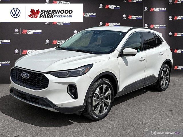2023 Ford Escape Platinum | HEATED SEATS & STEERING | NAVI in Cars & Trucks in Strathcona County - Image 2