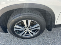 A versatile three-row SUV offering room for up to 8 passengers and plenty of premium features. The E... (image 9)