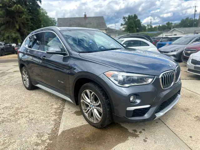 2017 BMW X1 xDrive28i in Cars & Trucks in Edmonton - Image 4