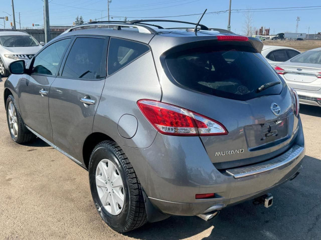 2014 Nissan Murano PLATINUM, LEATHER, ROOF, LOADED, AS IS SPECIA in Cars & Trucks in London - Image 3