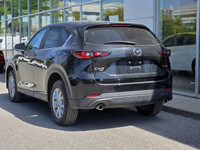 This AWD Mazda CX5 offers heated front seats, Keyless Entry/Start, Remote Engine Start, and Smart De... (image 5)
