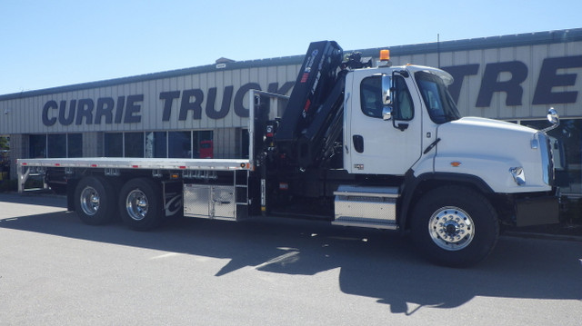 2025 FREIGHTLINER 114SD in Heavy Trucks in Barrie - Image 3