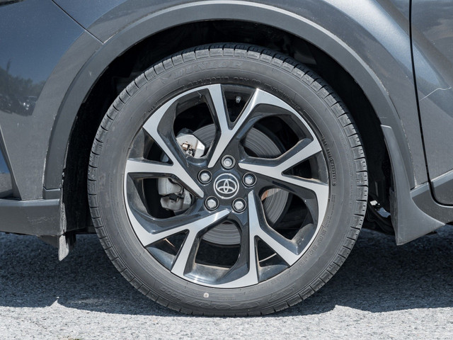 2022 Toyota C-HR XLE Premium XLE Premium, Low Low KM, One Own... in Cars & Trucks in Markham / York Region - Image 4