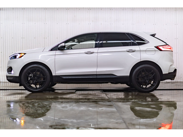 2022 Ford Edge AWD Titanium Leather Roof Nav BCam in Cars & Trucks in Grande Prairie - Image 3