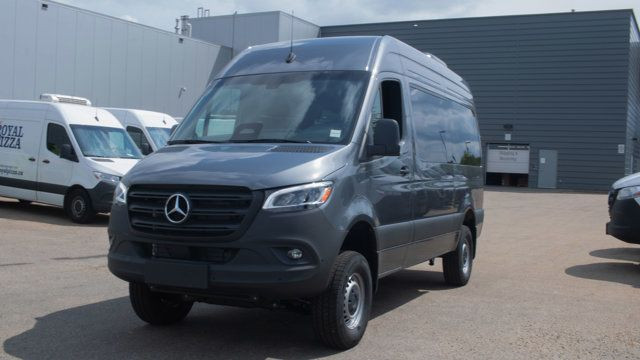 2025 Mercedes-Benz Sprinter Passenger Van 2500 High Roof I4 in Cars & Trucks in Edmonton - Image 4