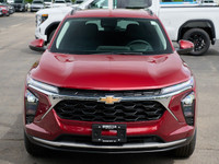 2025 Chevrolet Trax LT Smart Style, Big Value MODERN STYLE, MAXIMUM VERSATILITY Sleek crossover desi... (image 5)