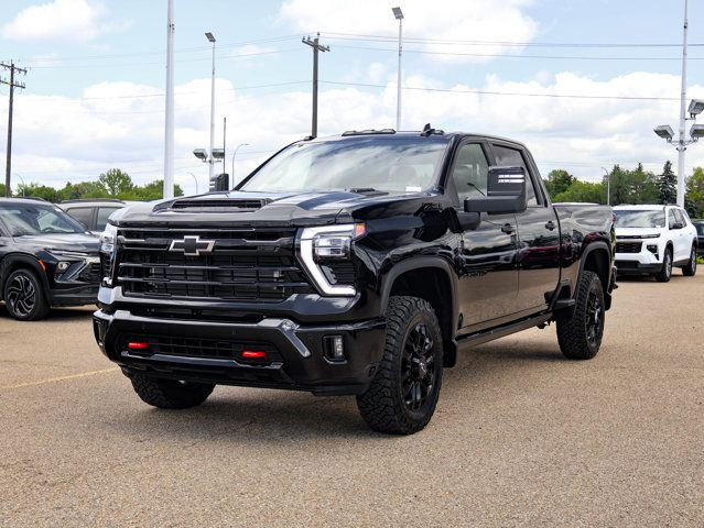 2025 Chevrolet Silverado 3500HD LTZ in Cars & Trucks in Edmonton - Image 4