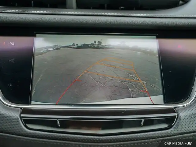 2017 Cadillac XT5 Luxury FWD | Sunroof | Navigation | Memory in Cars & Trucks in Windsor Region - Image 31