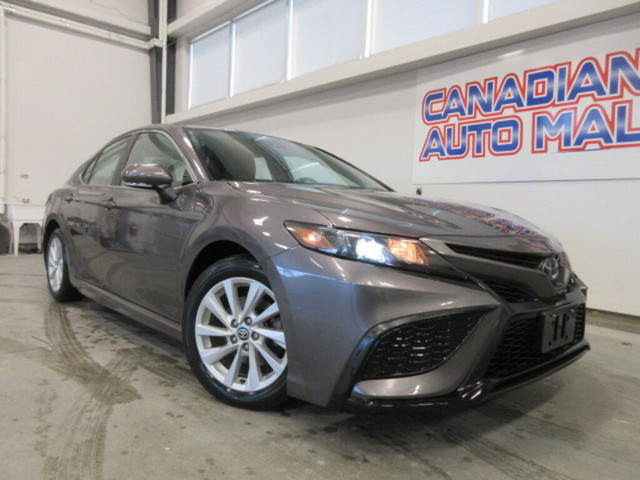  2021 Toyota Camry SE, AUTO, A/C, HTD. SEATS, BT, ALLOYS, JUST 7 in Cars & Trucks in Ottawa