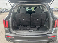 Former Daily Rental: Window Grid Antenna, Wheels w/Silver Accents, Variable Intermittent Wipers, Ure... (image 9)
