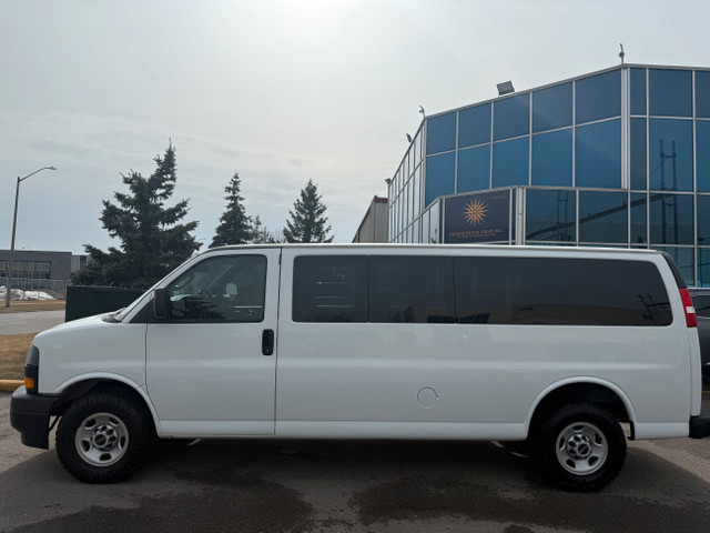 2019 GMC Savana Passenger LS in Cars & Trucks in Oakville / Halton Region - Image 4