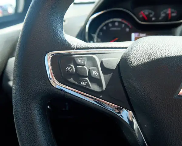 2018 Chevrolet Cruze LT | Sunroof | Backup Cam | Blindspot in Cars & Trucks in Edmonton - Image 16