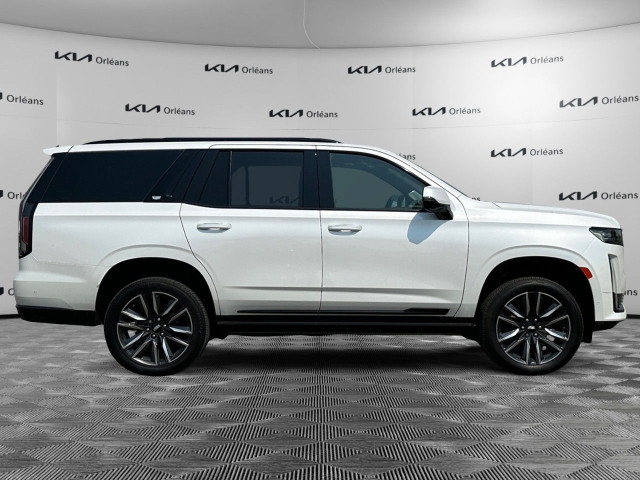 2021 Cadillac Escalade in Cars & Trucks in Ottawa - Image 2