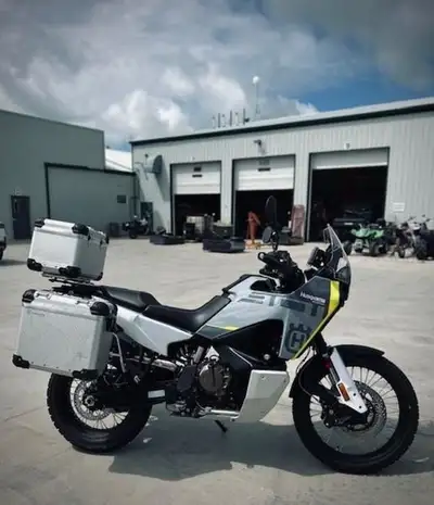 COMES WITH FULL LOCKABLE HARD BAGS!! ALL IN PRICE PLUS TAX ONLY! 2024 Husqvarna® Norden 901 Setting...