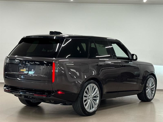 2024 Land Rover NEW RANGE ROVER P530 SE SWB in Cars & Trucks in City of Montréal - Image 4