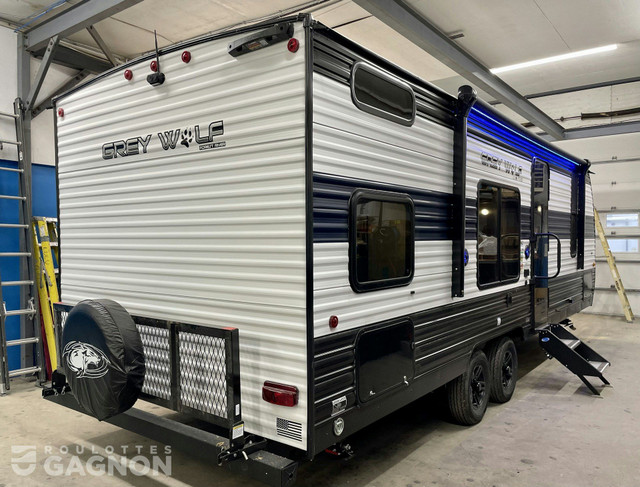 2024 Grey Wolf 26 DJ SE Roulotte de voyage in Travel Trailers & Campers in Lanaudière - Image 4