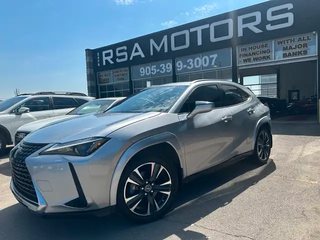 2024 Lexus UX 250h dans Autos et camions dans Région d’Oakville/Halton - Image 2