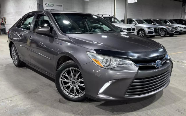 2016 TOYOTA Camry Hybrid XLE/NAV/CAMERA/TOIT/CUIR/AC/MAGS/BLTH/9 in Cars & Trucks in City of Montréal