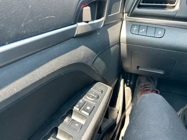 2020 Hyundai Elantra Preferred in Cars & Trucks in Markham / York Region - Image 23