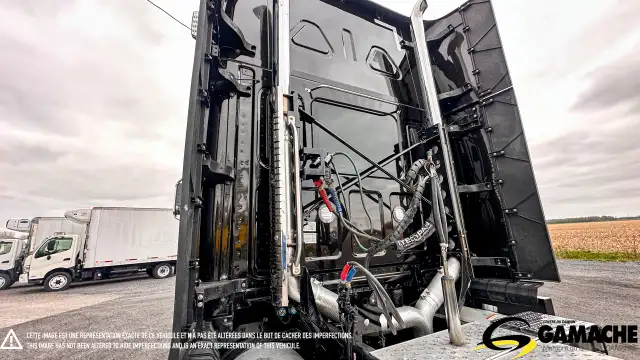 2025 WESTERN STAR 57X HIGHWAY / SLEEPER TRUCK / TRACTOR in Heavy Trucks in Chilliwack - Image 11