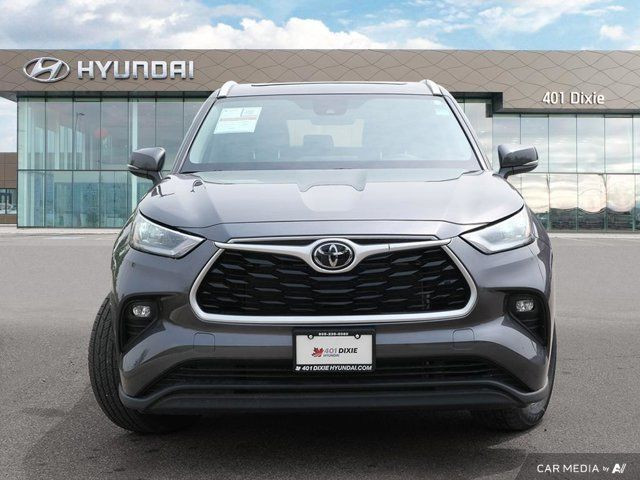 2022 Toyota Highlander XLE in Cars & Trucks in Mississauga / Peel Region - Image 2