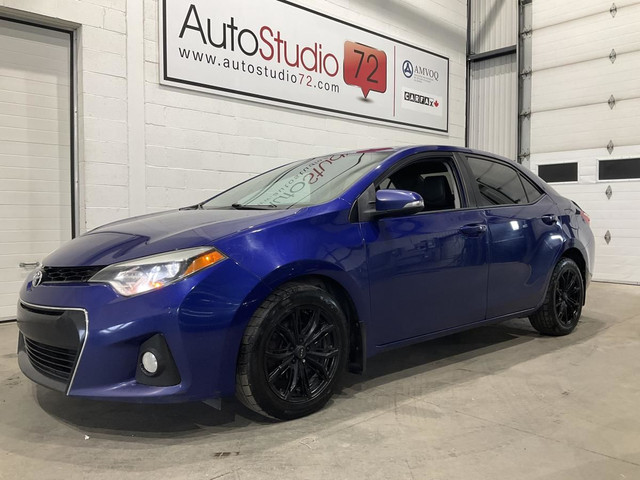 Toyota Corolla Berline 4 portes, boîte automatique, CE 2016 à ve in Cars & Trucks in Laval / North Shore