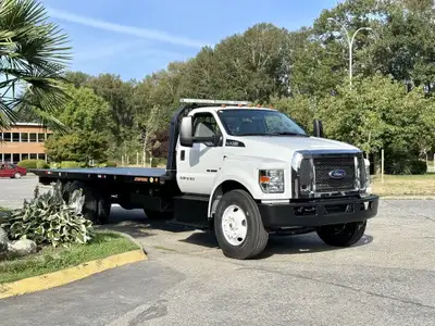 2018 Ford F750 22 Foot Long 8 Foot 5in. Wide Wheel Lift PTO Storage Compartment 6,366 Engine Hours 6...