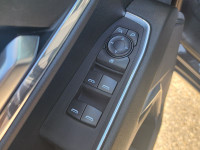 DURAMAX | HEATED CLOTH 40/20/40 SPLIT BENCH FRONT SEAT | REMOTE START | REAR CAMERA | POWER SLIDING... (image 8)