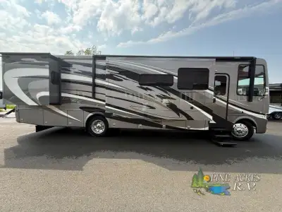 Newmar Canyon Star class A motor home 3627 highlights: Walk-Through Bathroom Island Free-Standing Ta...