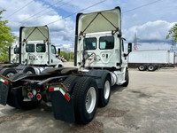 Ryder Stock ID: 840610 Transmission Type/Speed: AUTO 12 Engine: DIESEL DD13 GHG'17 450/1625 Horse Po... (image 5)