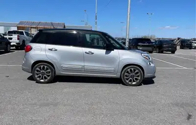 2014 Fiat 500 L Sport- Low Kms-No Accident- Sun Roof/Moon Roof-Bluuetooth-Power Seat- Power Doors-Po...