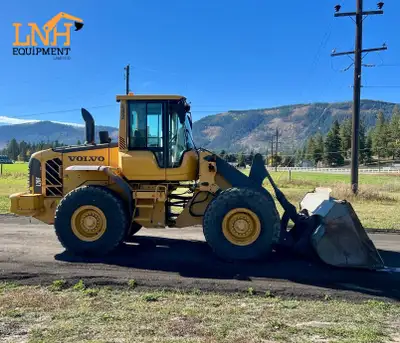 2010 Volvo L70F Wheel Loader | 9771 hours | Enclosed cab with heat and air conditioning, Volvo D 6 D...