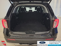 Low Mileage, Remote Start, Heated Steering Wheel, Power Liftgate, Lane Keep Assist, Apple CarPlay! A... (image 5)