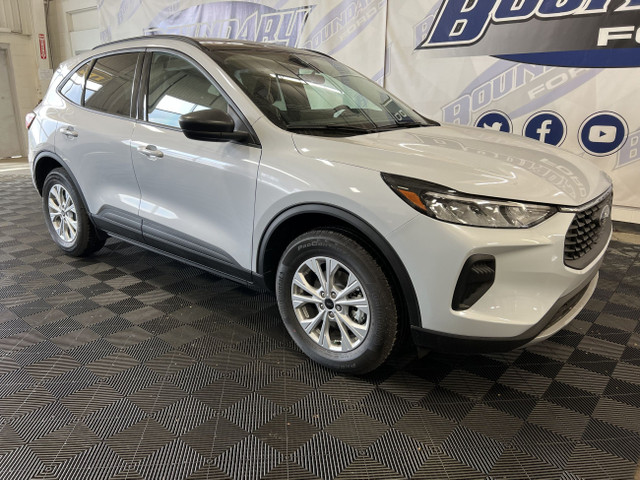 2025 Ford Escape ACTIVE | COLD WEATHER PKG | TECH PKG | PREM TEC in Cars & Trucks in Lloydminster - Image 3
