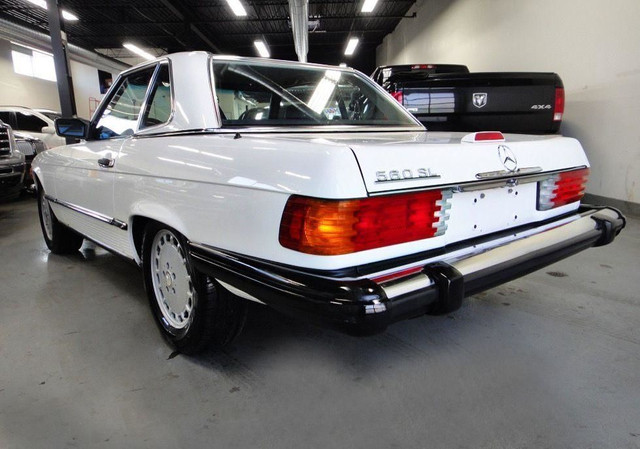  1988 Mercedes-Benz SL-Class SL 560. LOW KM, RUST FREE, MUST SEE in Cars & Trucks in City of Toronto - Image 4