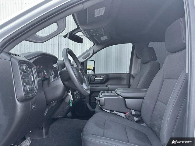  2021 Chevrolet Silverado 2500HD Custom 4WD Crew Cab in Cars & Trucks in Strathcona County - Image 3