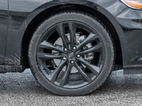 Sophistication, sculpted for the everyday. The 2024 Chevrolet Malibu 1LT offers a harmonious blend o... (image 3)