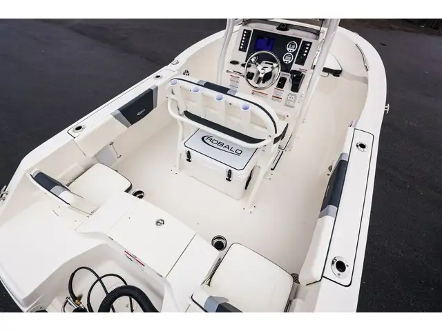 2024 Robalo R180 in Powerboats & Motorboats in Québec City - Image 14