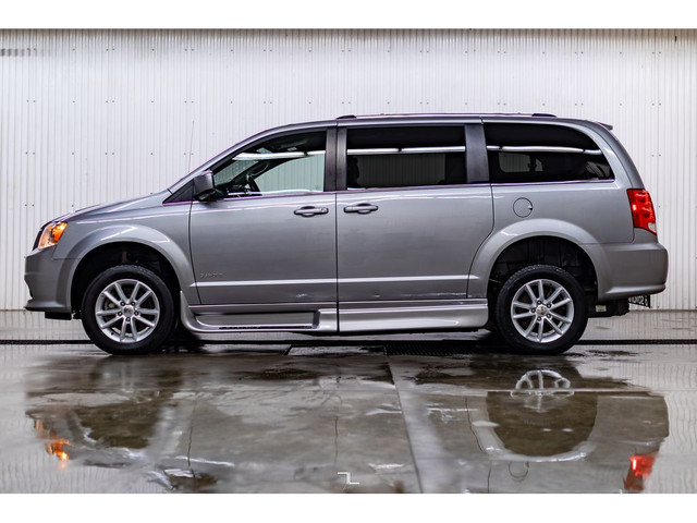 2020 Dodge Grand Caravan Savaria Wheelchair Conversion Leatheret in Cars & Trucks in Red Deer - Image 3