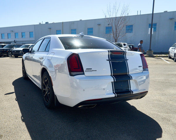2021 Chrysler 300 Touring L AWD | Beige Leather | 2 Sets of in Cars & Trucks in Edmonton - Image 3
