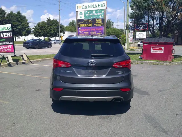 2015 Hyundai Santa Fe Sport Premium AWD in Cars & Trucks in Ottawa - Image 7