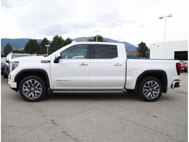 2024 GMC Sierra 1500 Crew Cab Short Box 4WD Denali - No Accident in Cars & Trucks in Penticton - Image 2