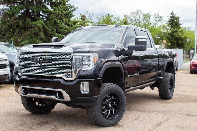 2022 GMC GMC Sierra 2500 4WD Denali Ultimate * Custom Build * Li in Cars & Trucks in Edmonton - Image 2
